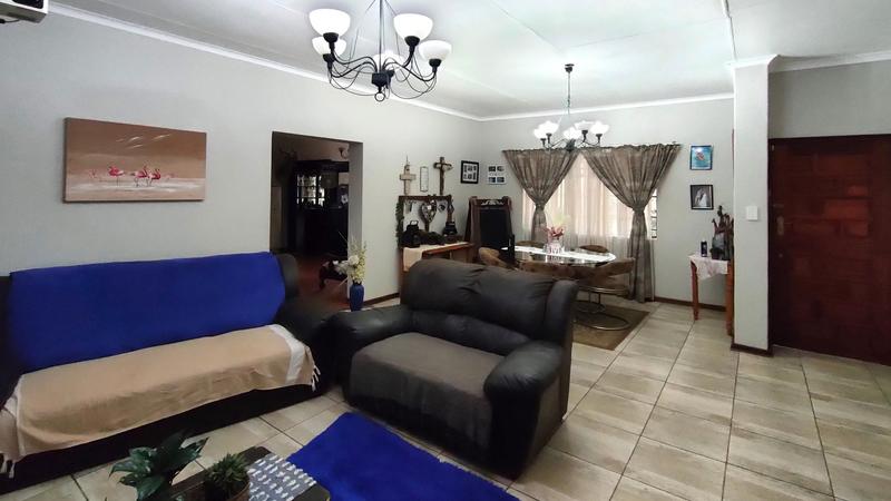 16 Bedroom Property for Sale in Middelburg Rural Eastern Cape